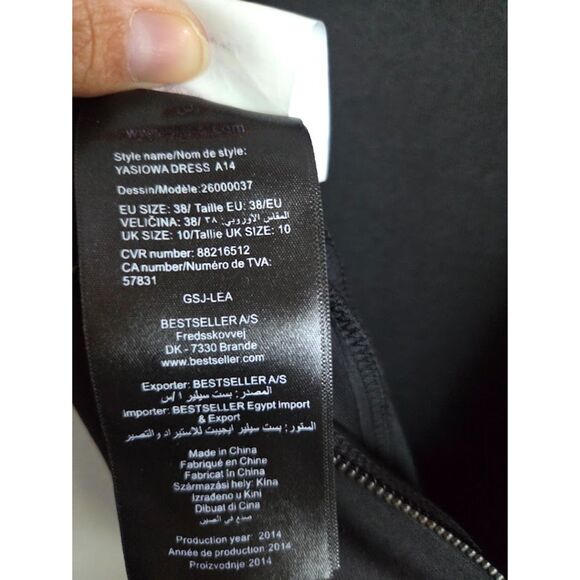 NWOT YAS Day Women Black Mesh Detail Sleeves Straight Cocktail Dress size Medium - Picture 7 of 8